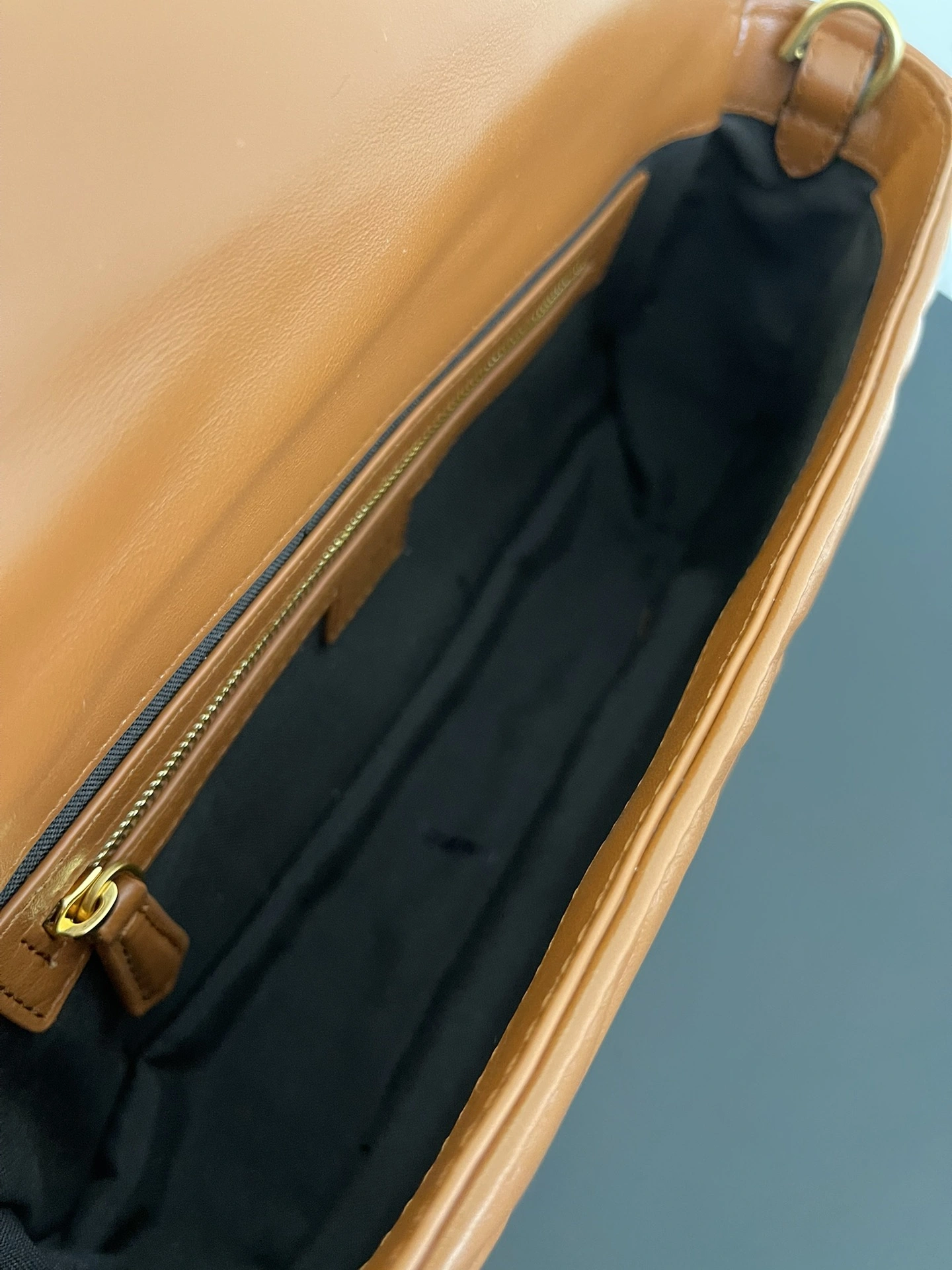Fendi Satchel Bags Timeless 76760