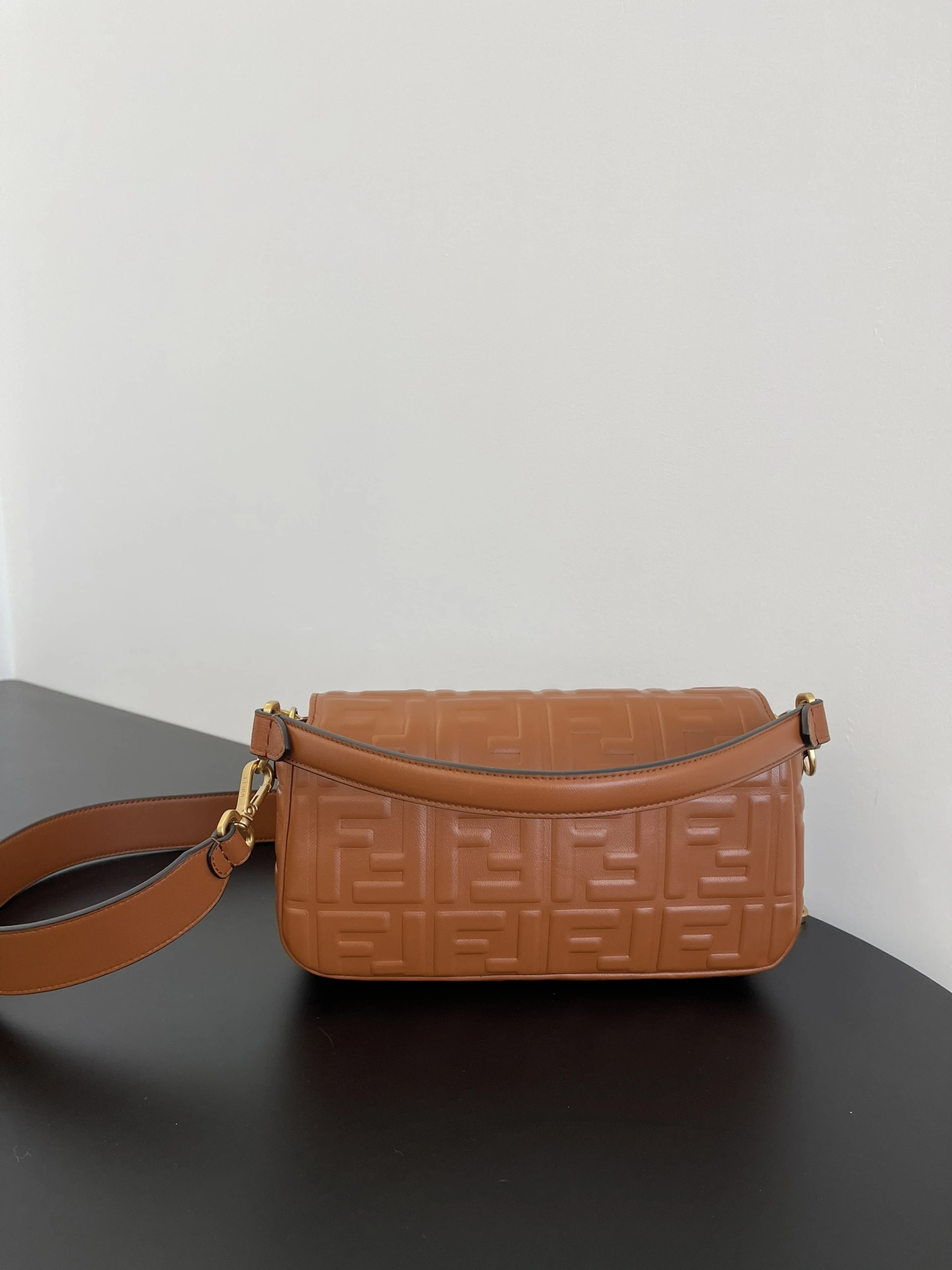 Fendi Satchel Bags Timeless 76760