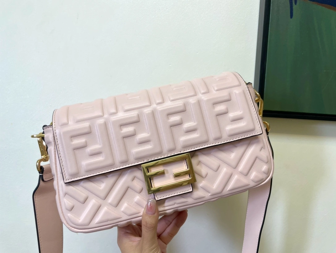 Fendi Satchel Bags Minimalist 76761