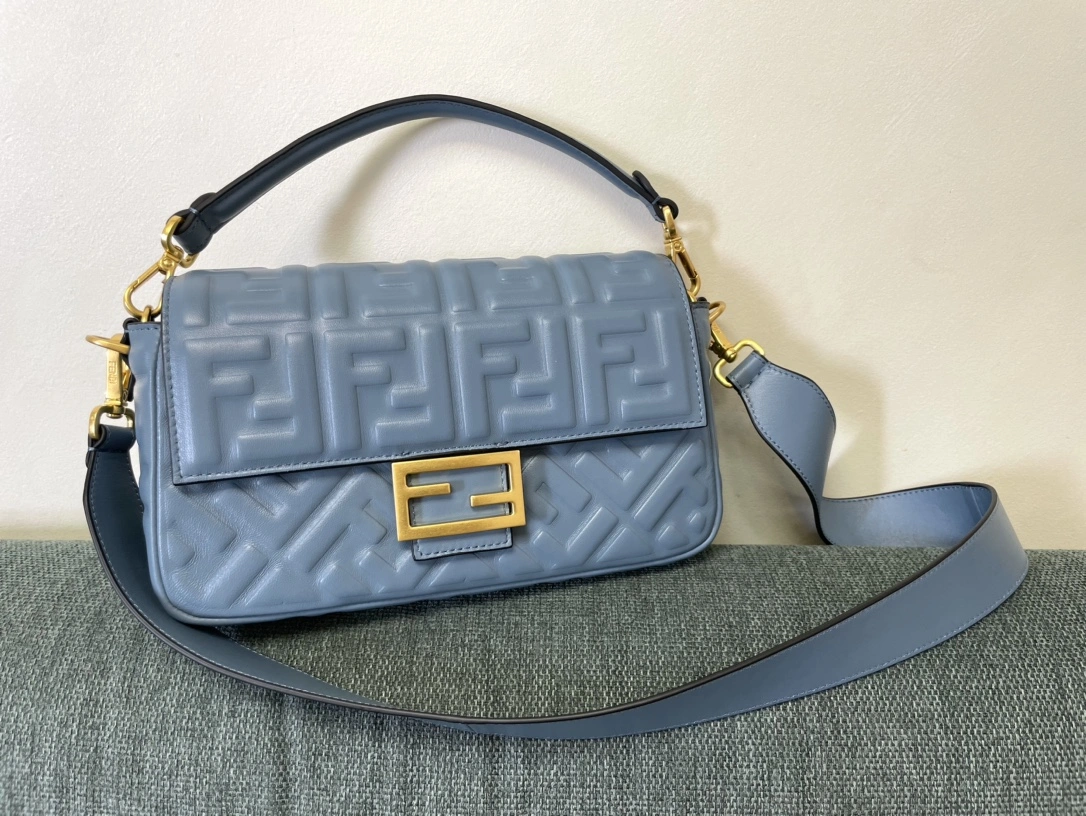 Fendi Satchel Bags Youthful 76756