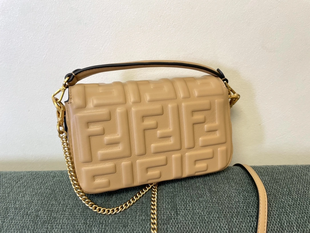 Fendi Satchel Bags Colorful 76751