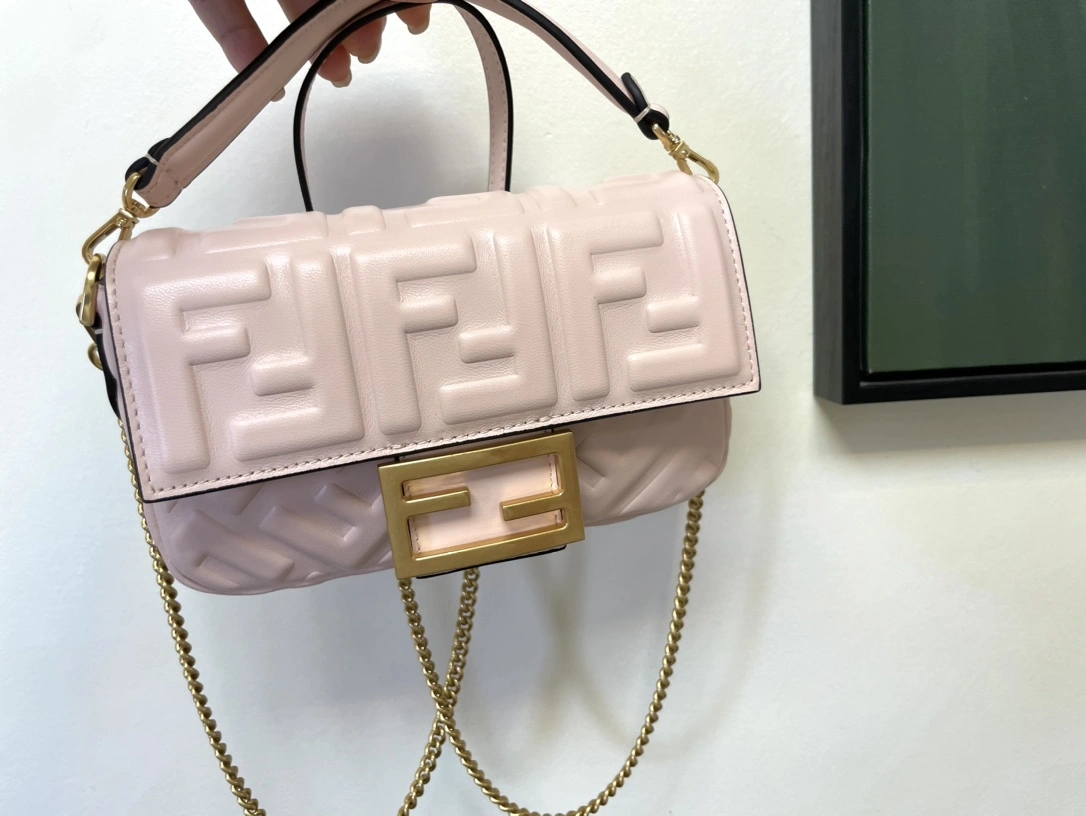 Fendi Satchel Bags TimelessDesign 76747