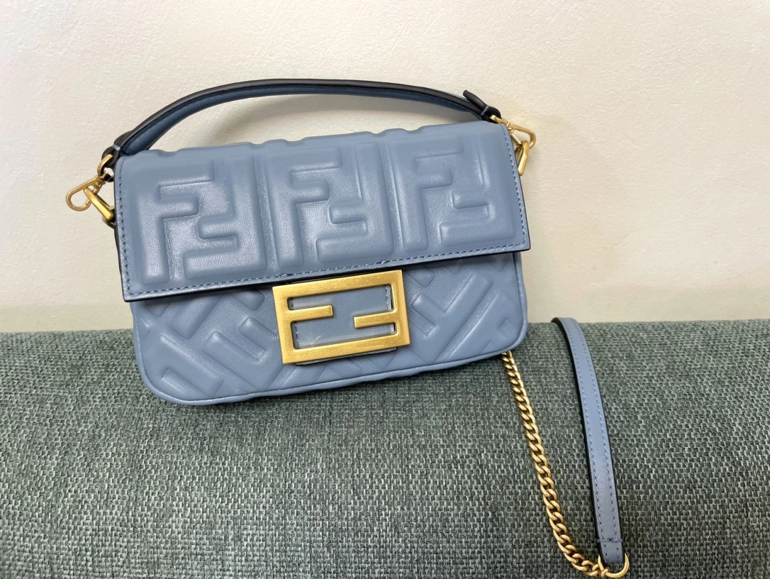 Fendi Satchel Bags ZipUp 76757