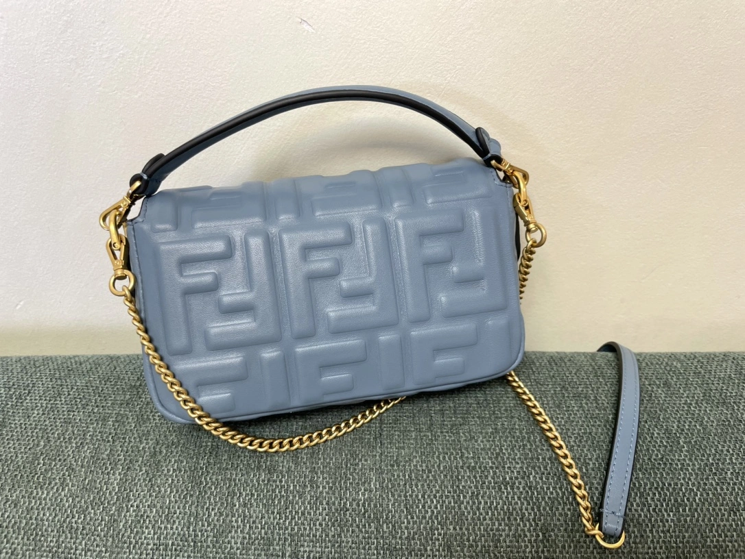 Fendi Satchel Bags ZipUp 76757