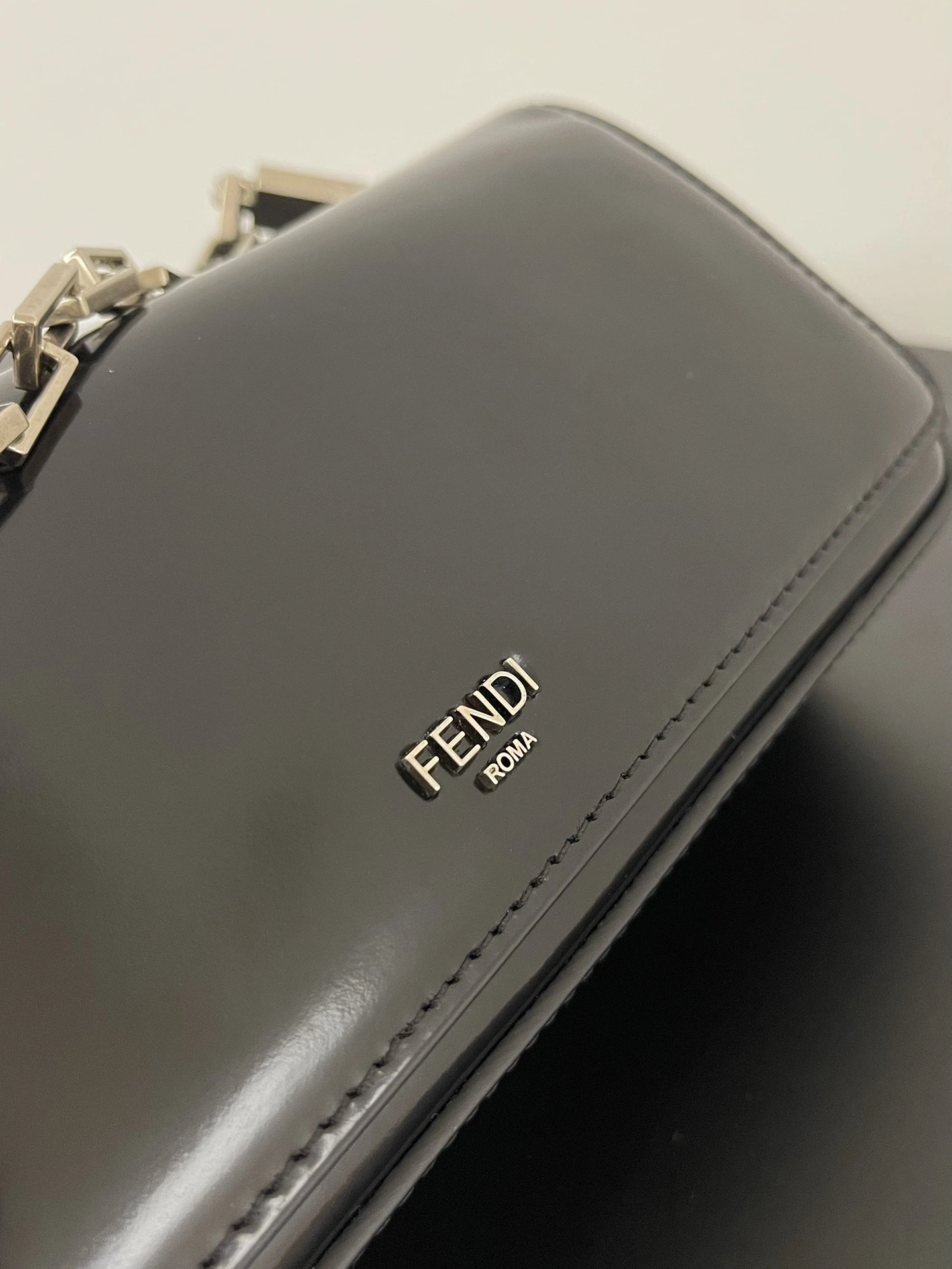Fendi Satchel Bags Comfortable 76752