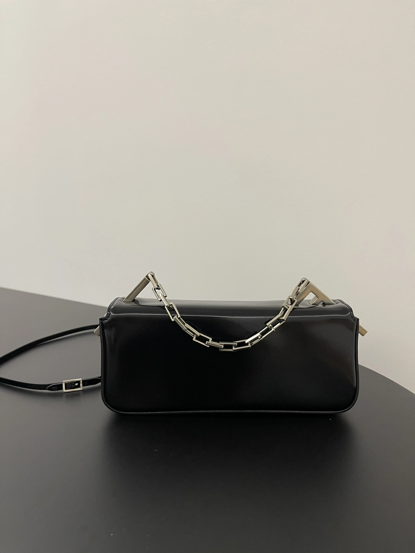 Fendi Satchel Bags Comfortable 76752