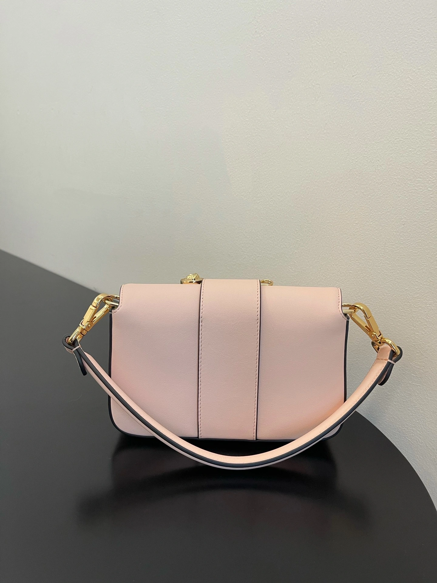 TechFriendly Fendi Satchel Bags 76762