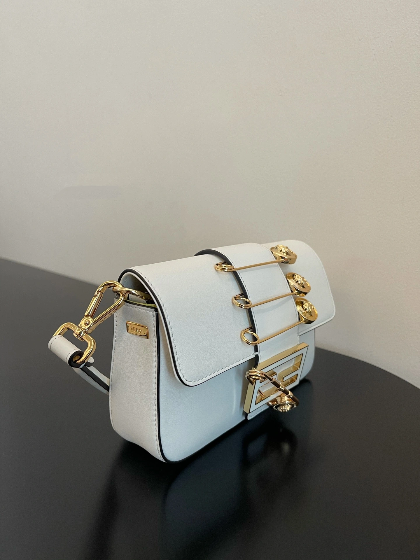 Fendi Satchel Bags Durable 76734