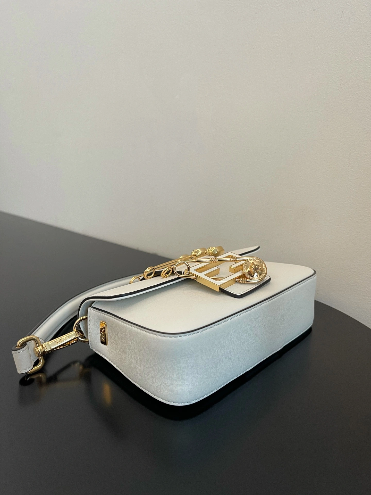 Fendi Satchel Bags Durable 76734