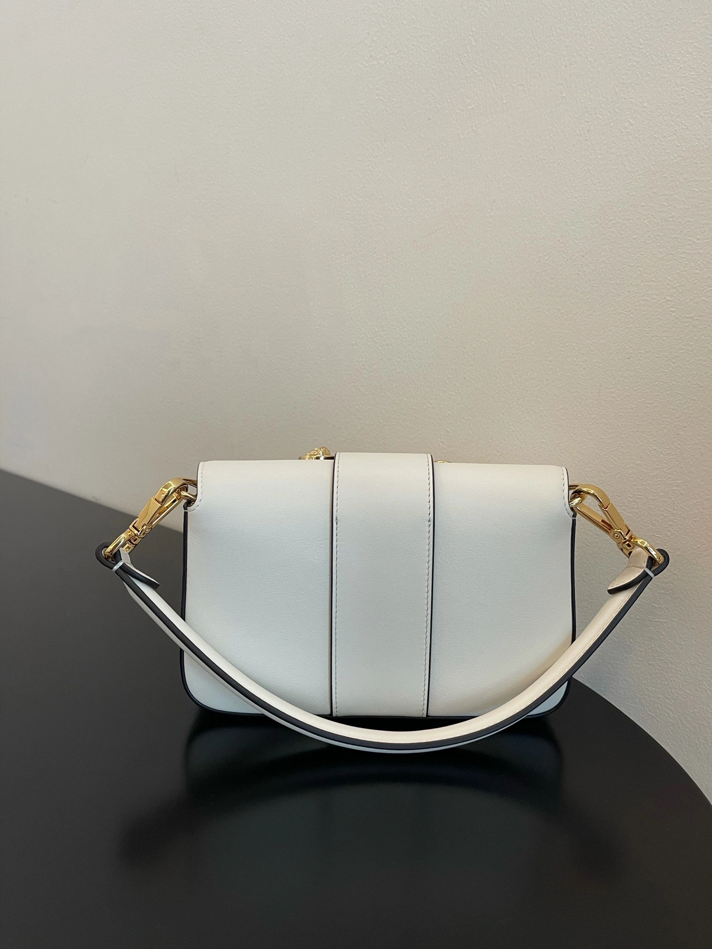 Fendi Satchel Bags Durable 76734