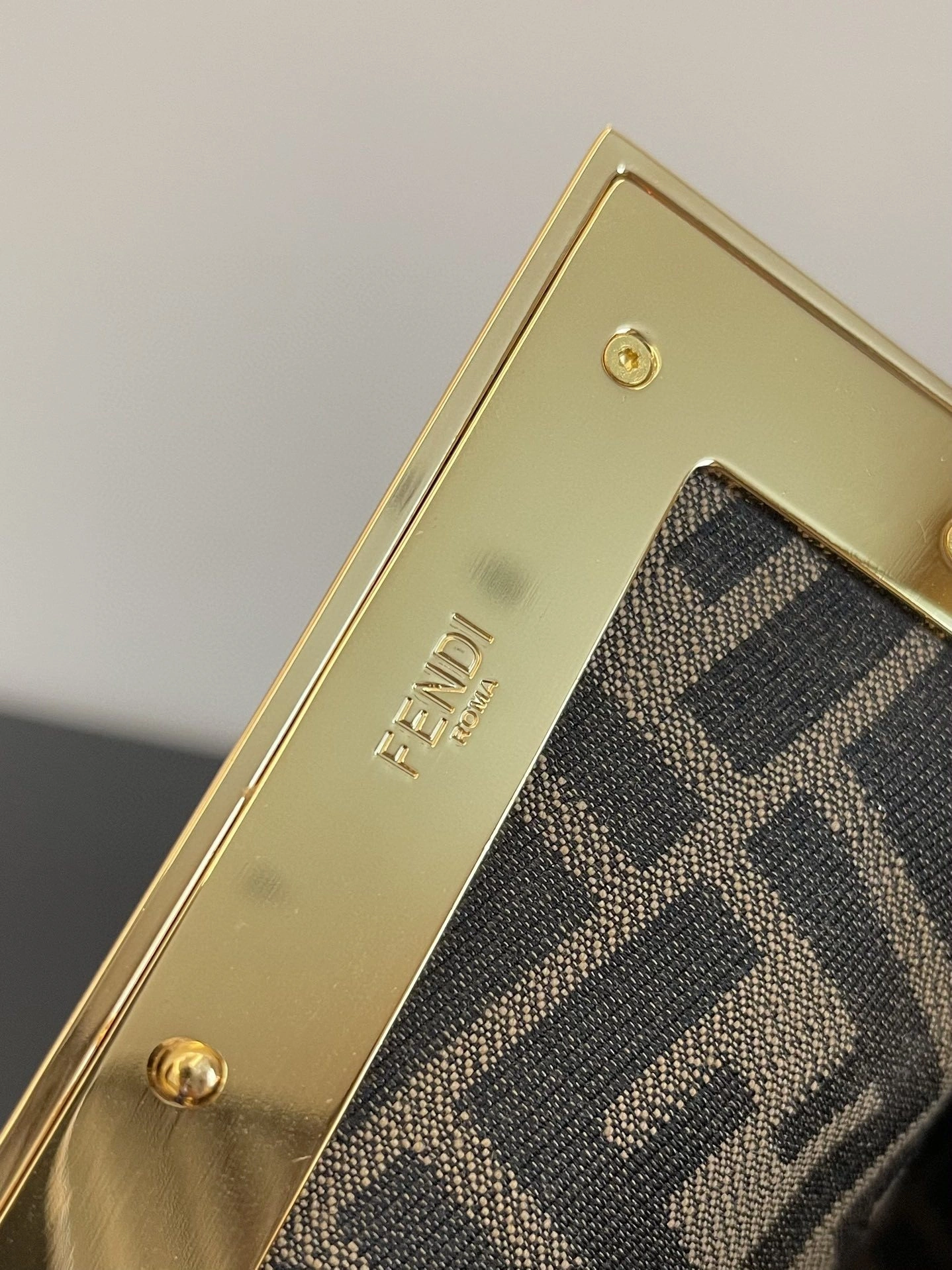 Fendi Satchel Bags SmartChoice 76738