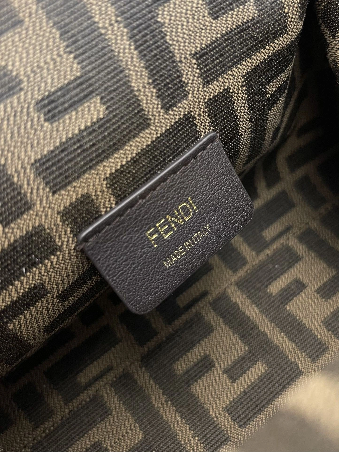 Fendi Satchel Bags SmartChoice 76738