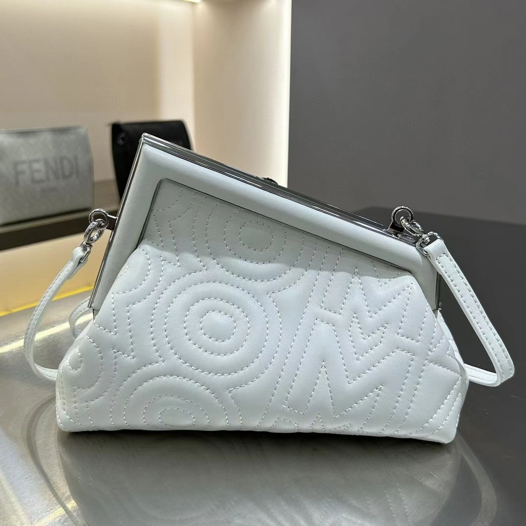 Fendi Satchel Bags Breathable 76735