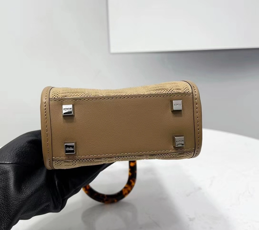 Unisex Fendi Satchel Bags 76729