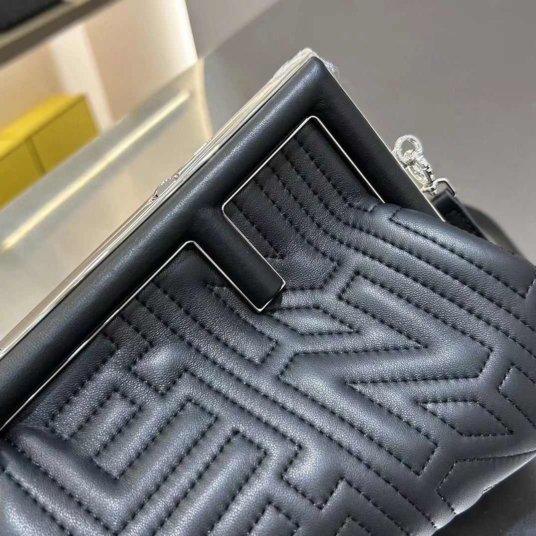 Neat Fendi Satchel Bags 76724