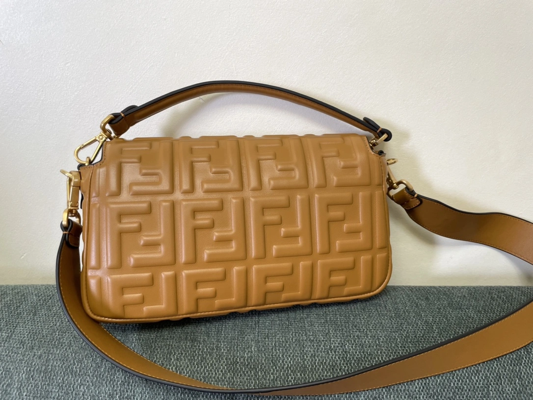 Fendi Satchel Bags Seasonal 76725