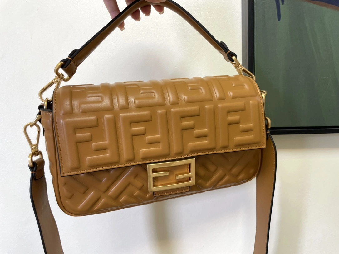 Fendi Satchel Bags Seasonal 76725