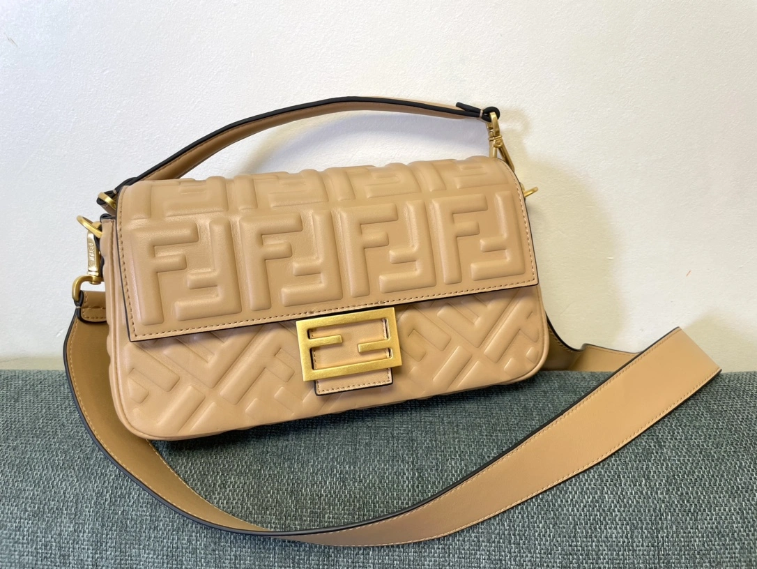 Tailored Fendi Satchel Bags 76702