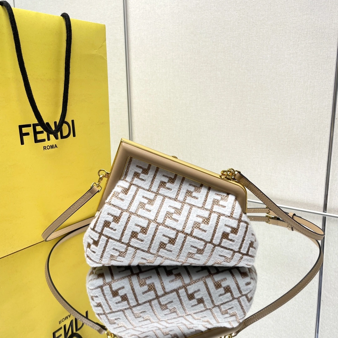 Fendi Satchel Bags Reliable 76695