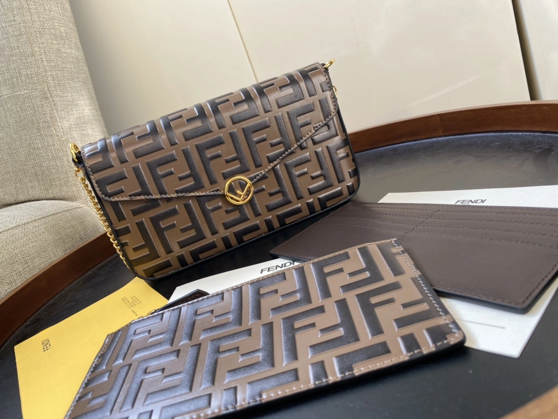WellDesigned Fendi Satchel Bags 76714