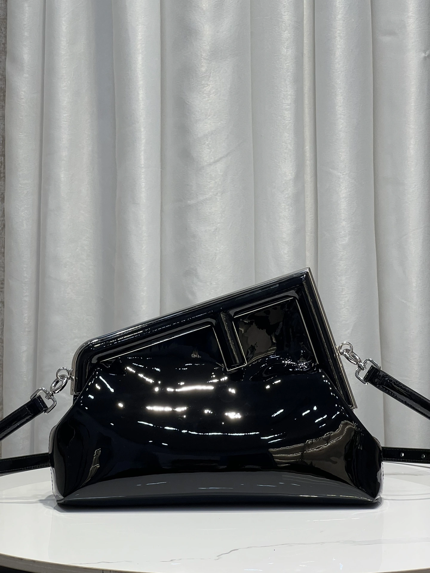 FashionForward Fendi Satchel Bags 76721