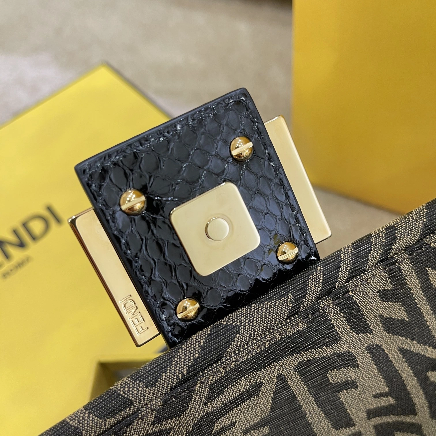 Soft Fendi Satchel Bags 76711