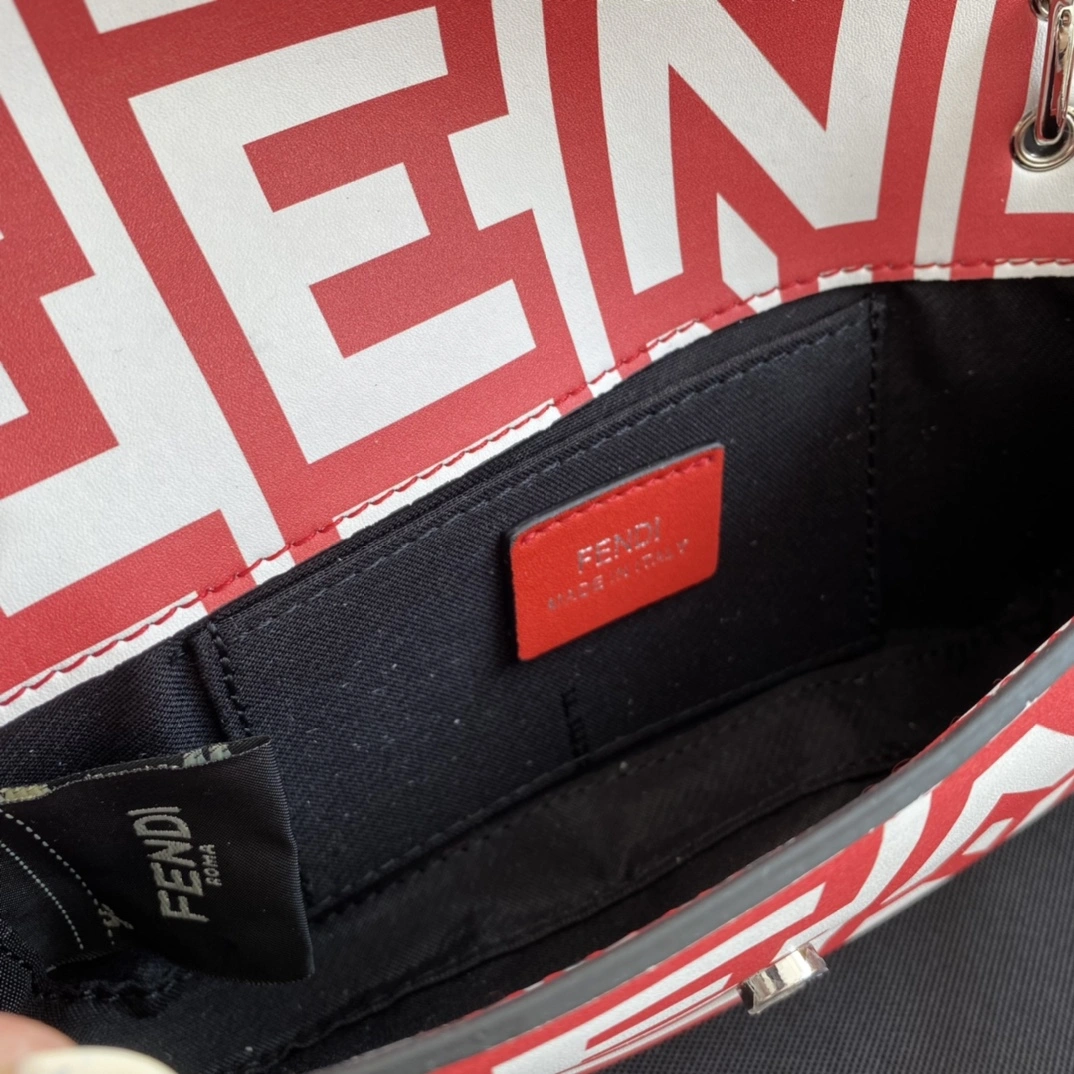 Chic Fendi Satchel Bags 76712
