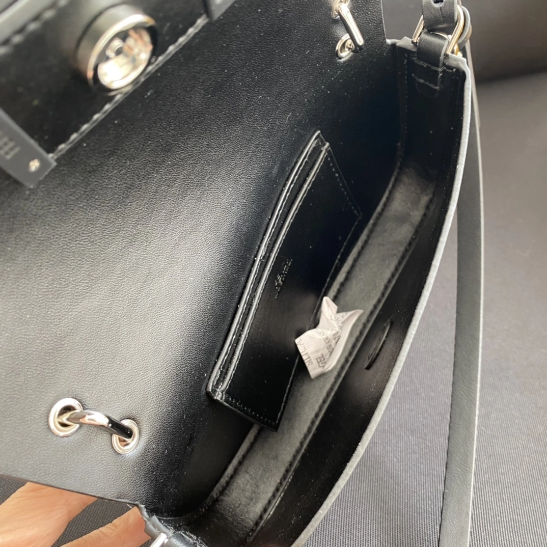 Fendi Satchel Bags Refined 76717