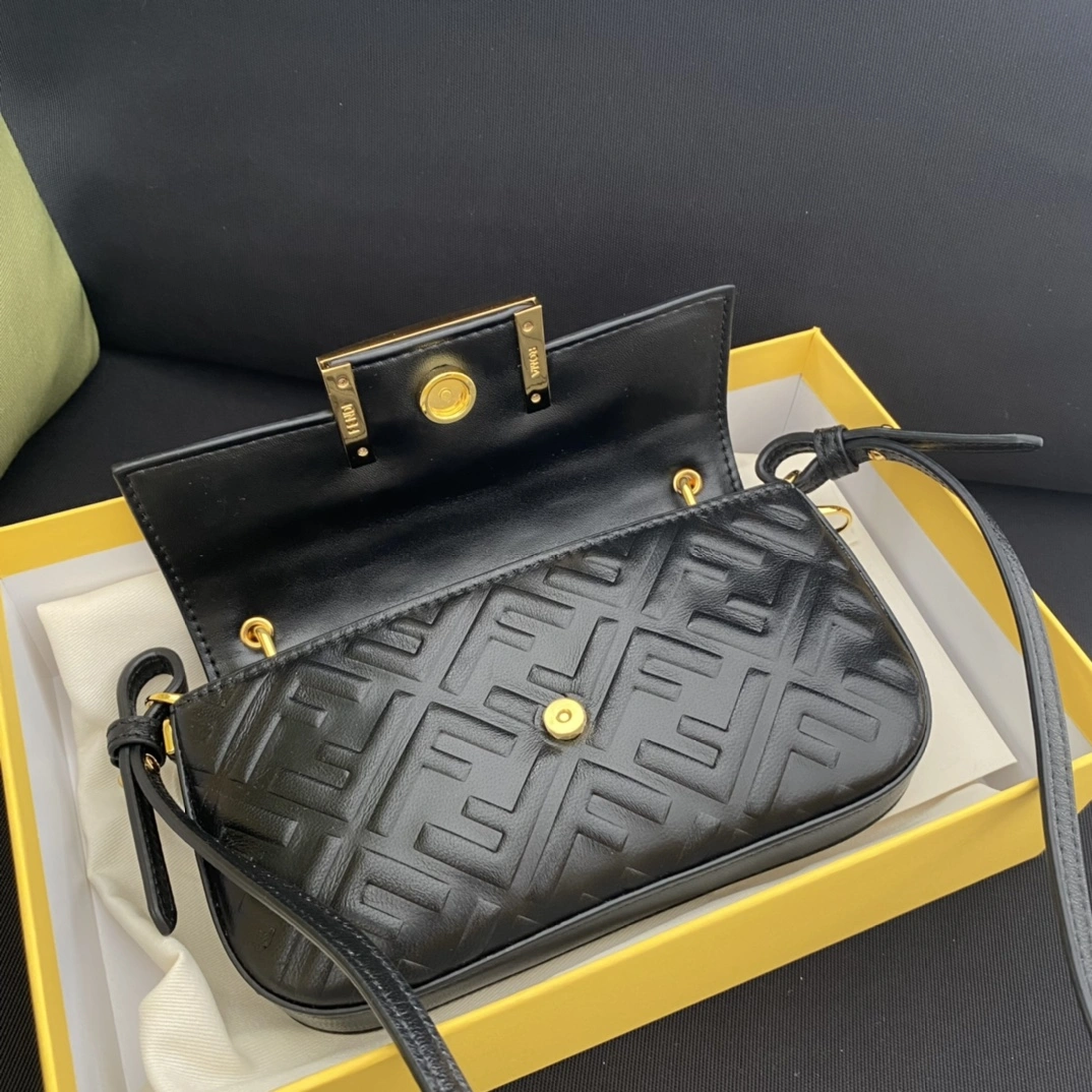 Fendi Satchel Bags WrinkleFree 76694