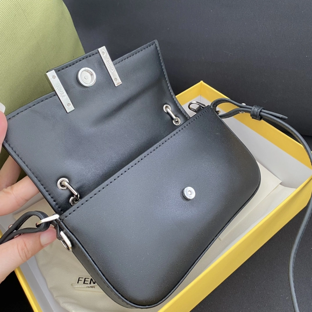 Fendi Satchel Bags Refined 76698