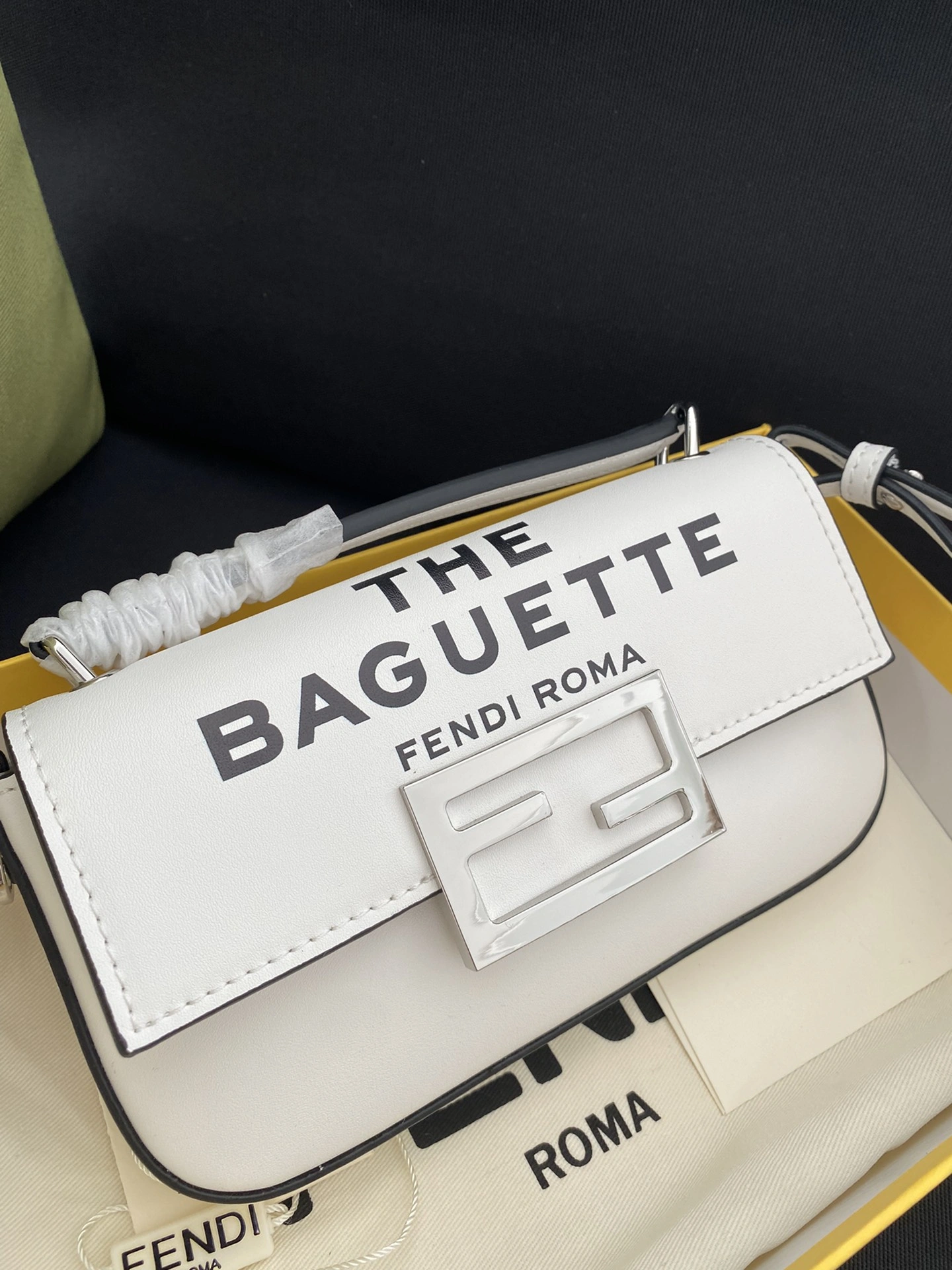 Fendi Satchel Bags Refined 76720