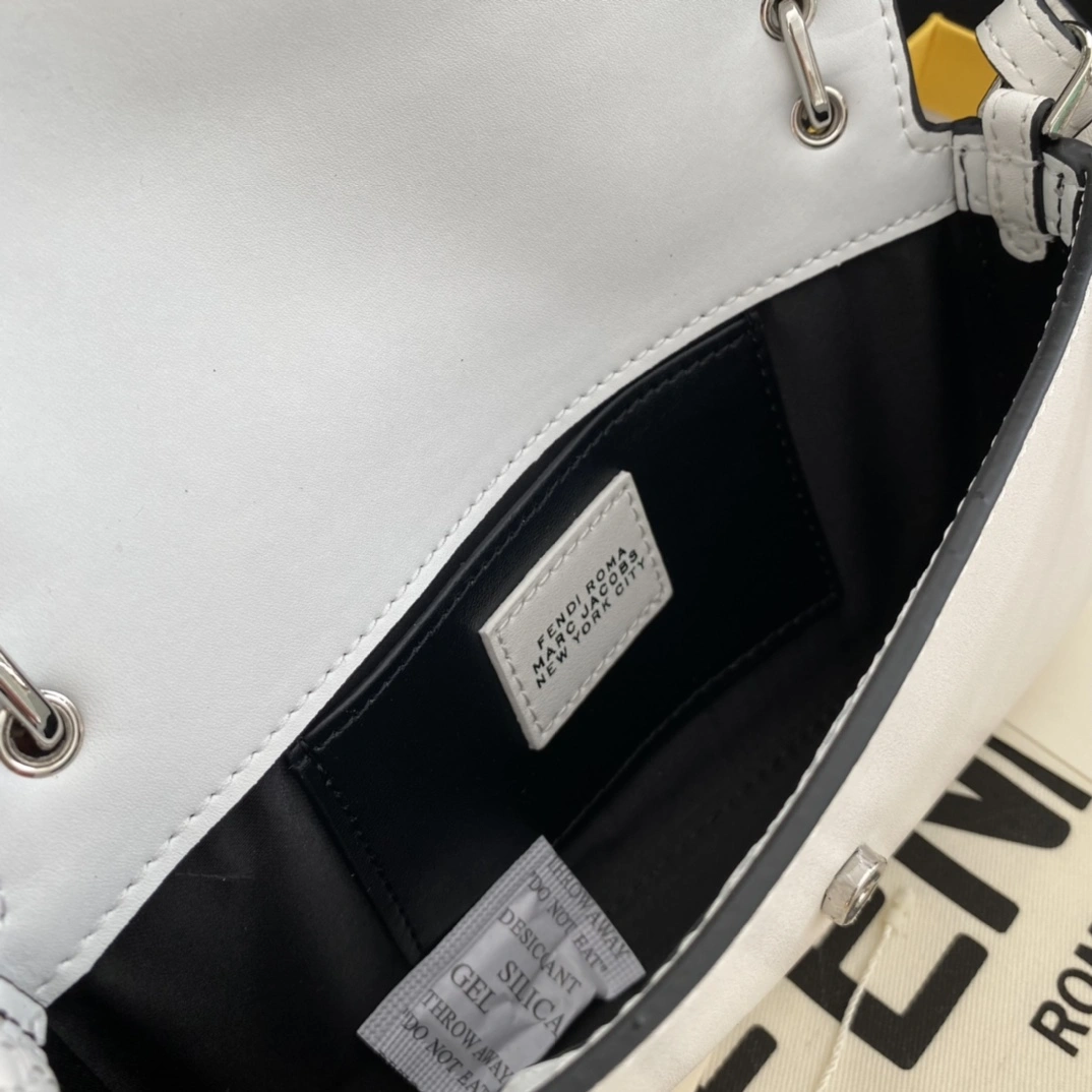 Fendi Satchel Bags Refined 76720
