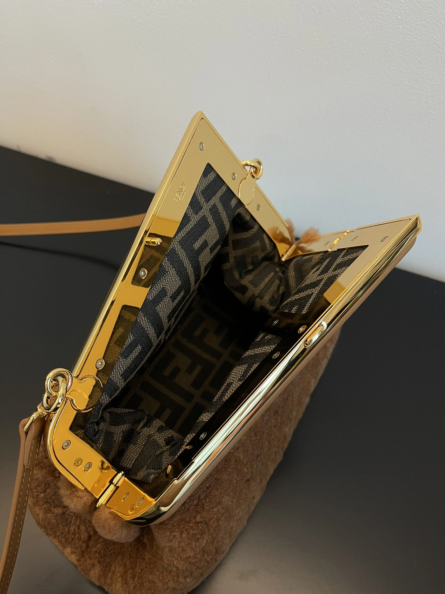 Fendi Satchel Bags Seasonal 76703