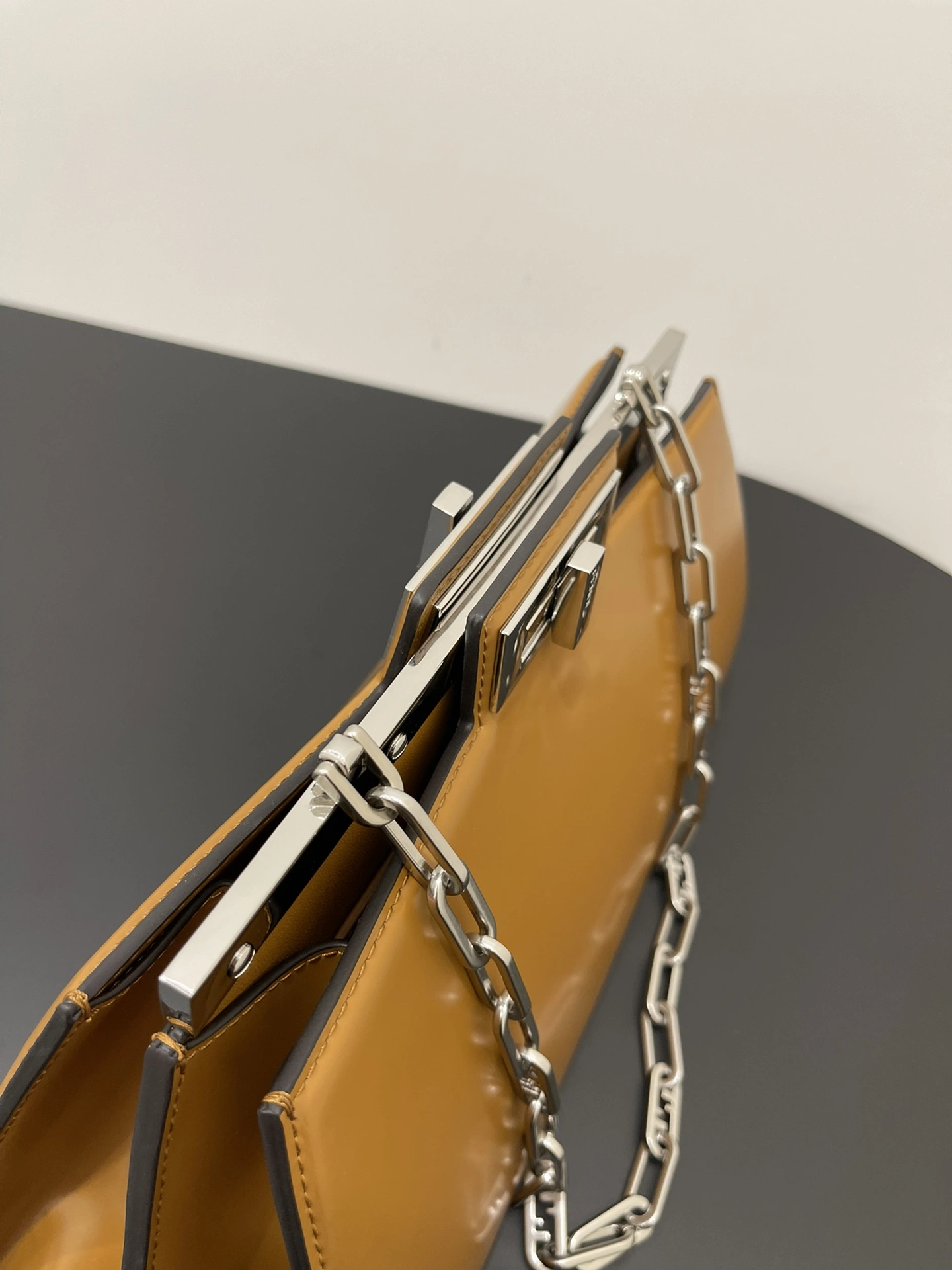 Fendi Satchel Bags Casual 76688