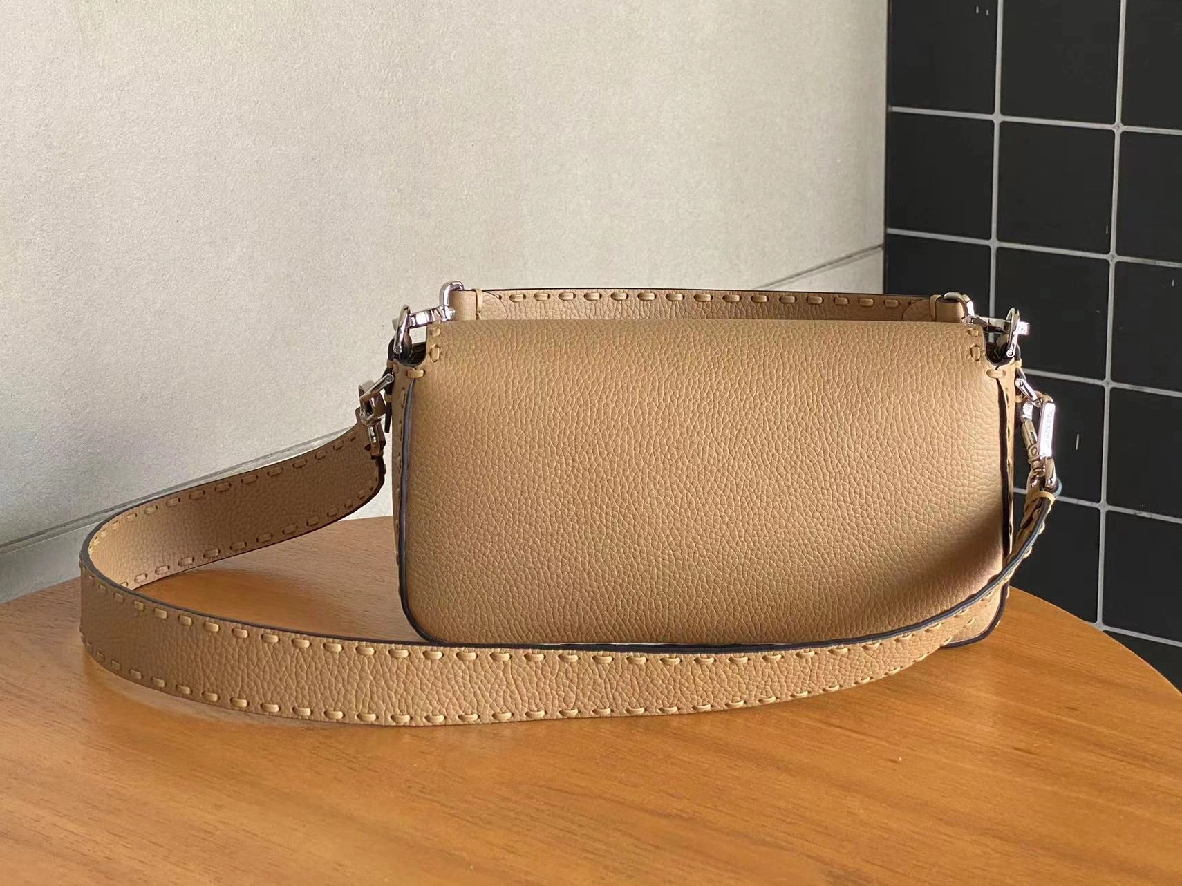 Fendi Satchel Bags FlexibleFit 76707