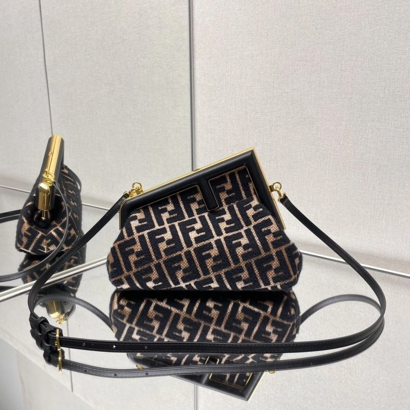 Fendi Satchel Bags Breathable 72838