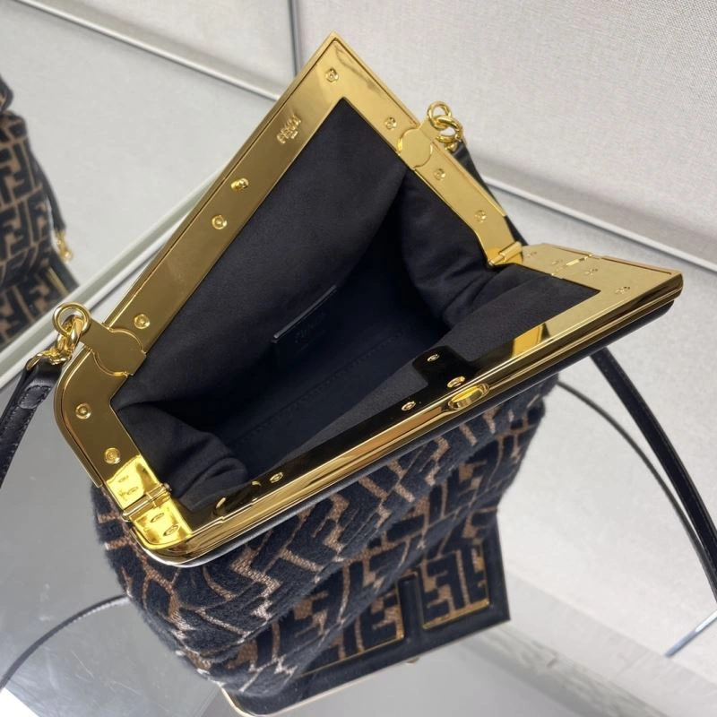 Fendi Satchel Bags Breathable 72838