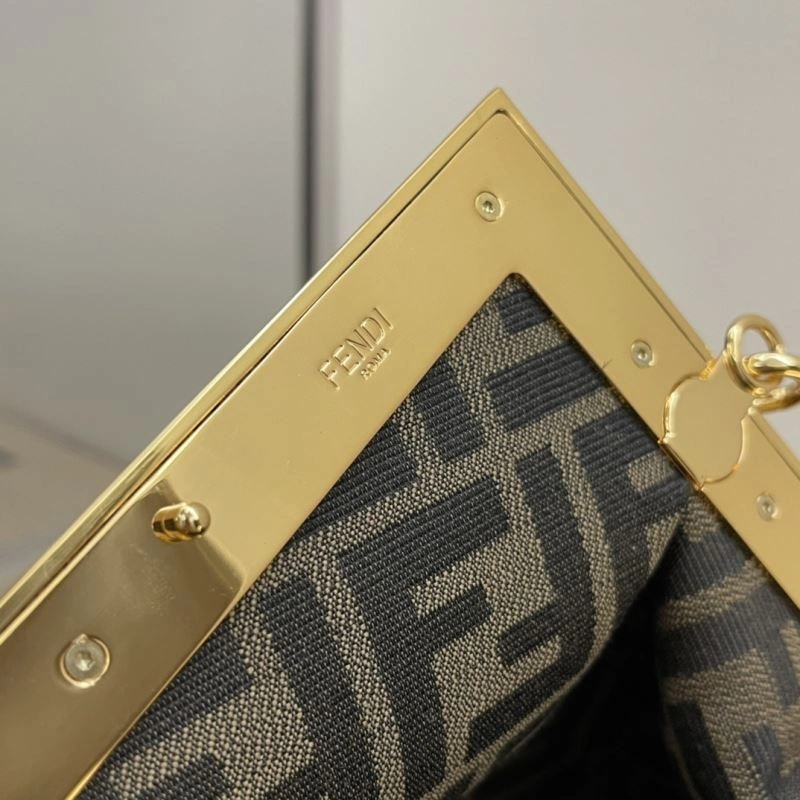 Fendi Satchel Bags Durable 72845