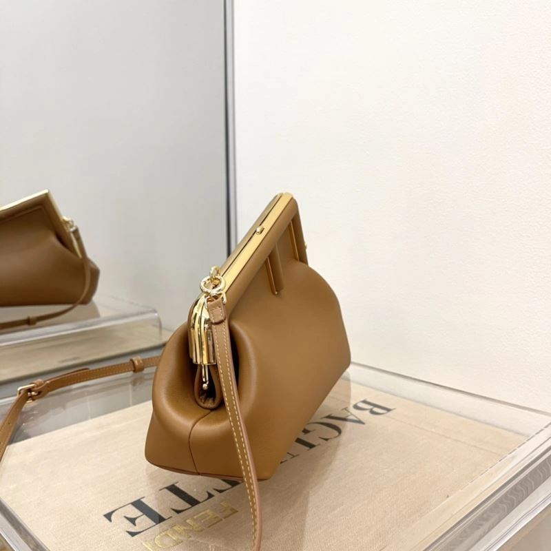 Fendi Satchel Bags Lightweight 72815