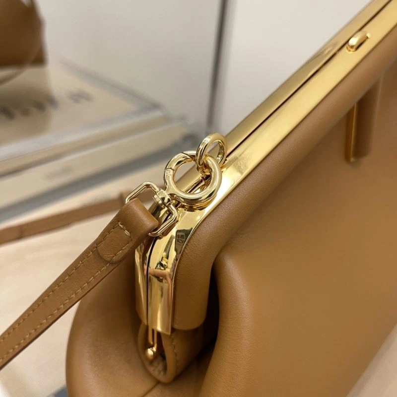 Fendi Satchel Bags Lightweight 72815