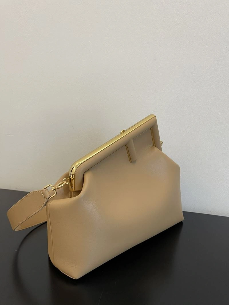Fendi Satchel Bags Versatile 72812