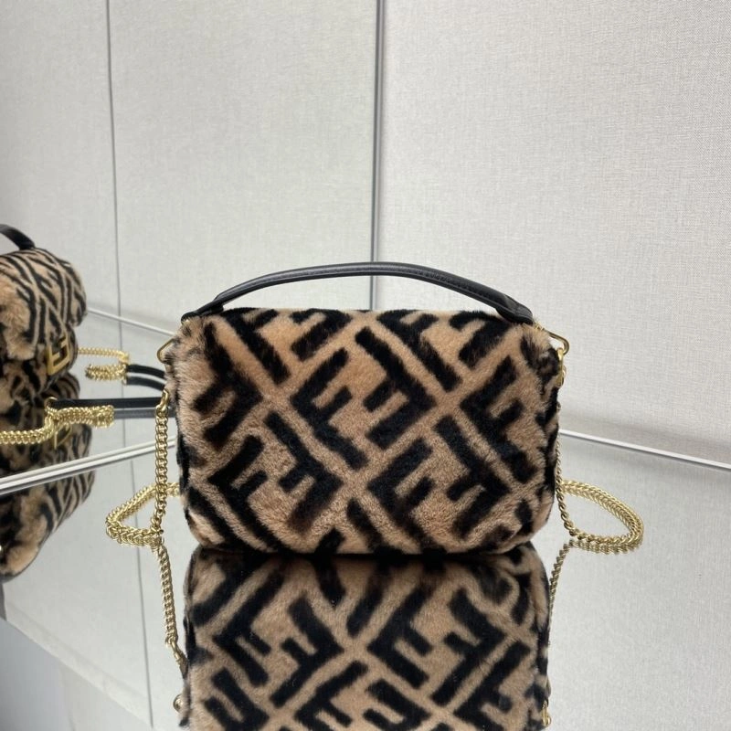 Fendi Satchel Bags Durable 72820