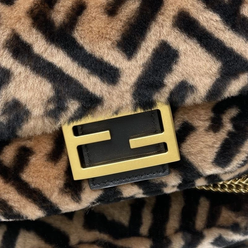 Fendi Satchel Bags Durable 72820