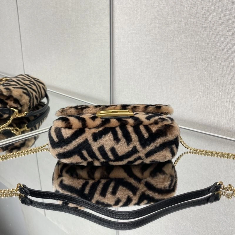 Fendi Satchel Bags Durable 72820