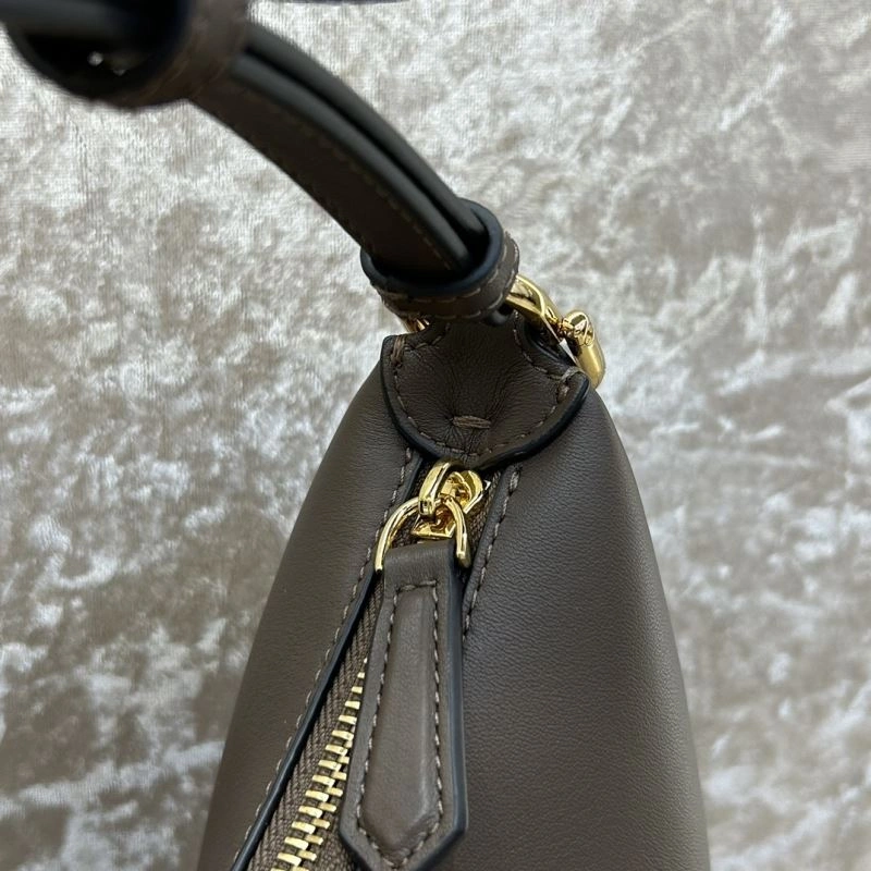 Fendi Satchel Bags Casual 72795