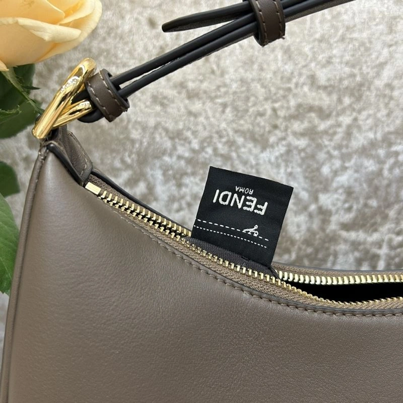 Fendi Satchel Bags Casual 72795