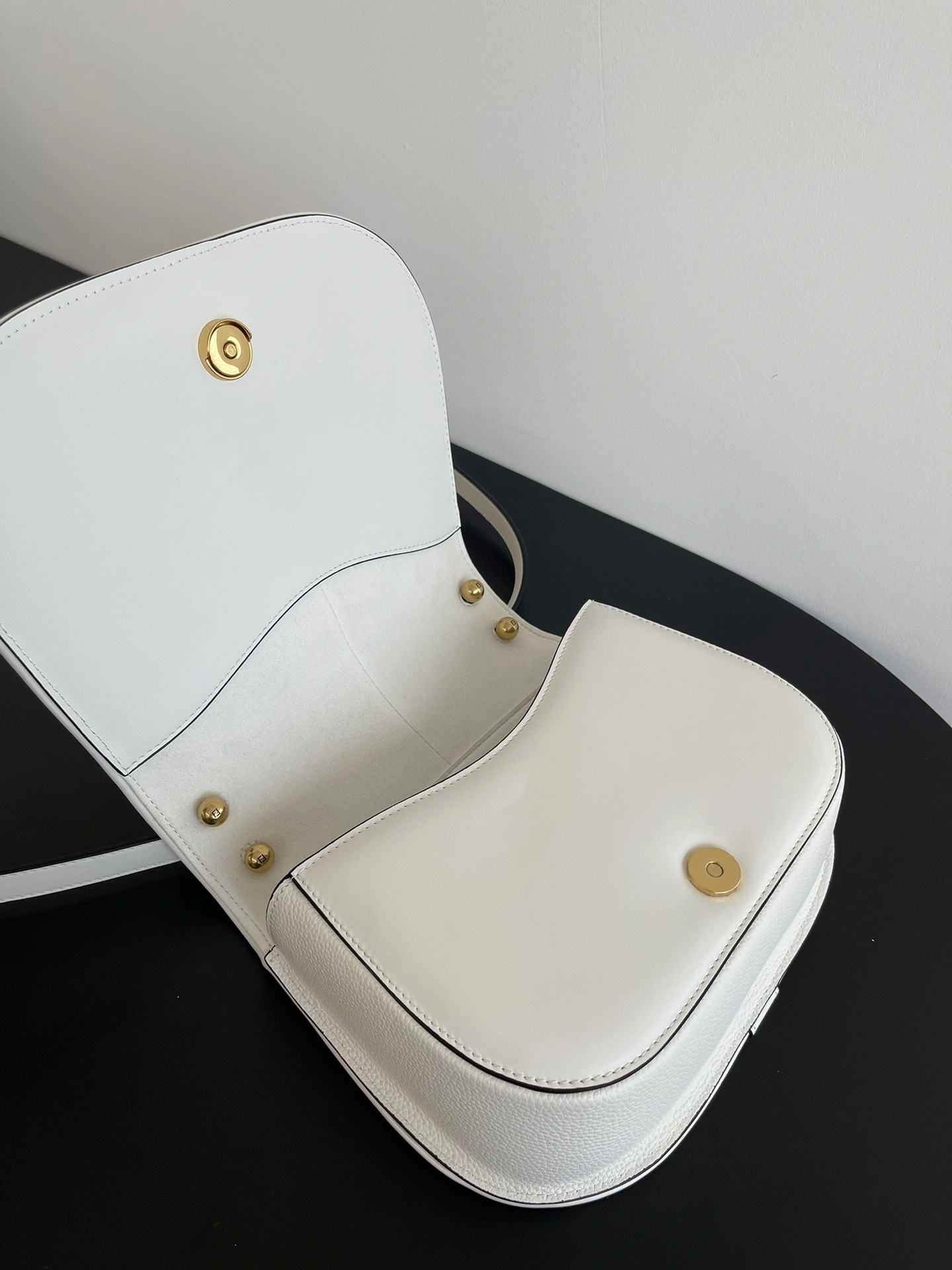Trendy Fendi Satchel Bags 69799