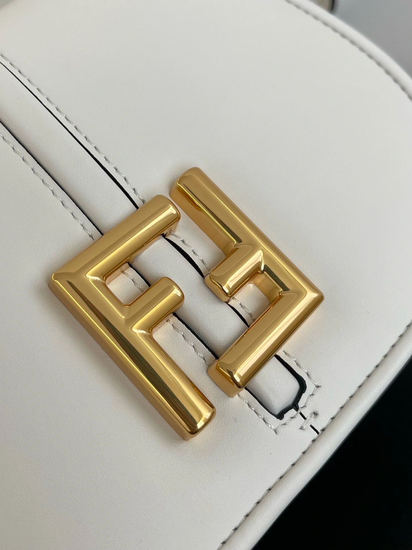 Fendi Satchel Bags Original 69801