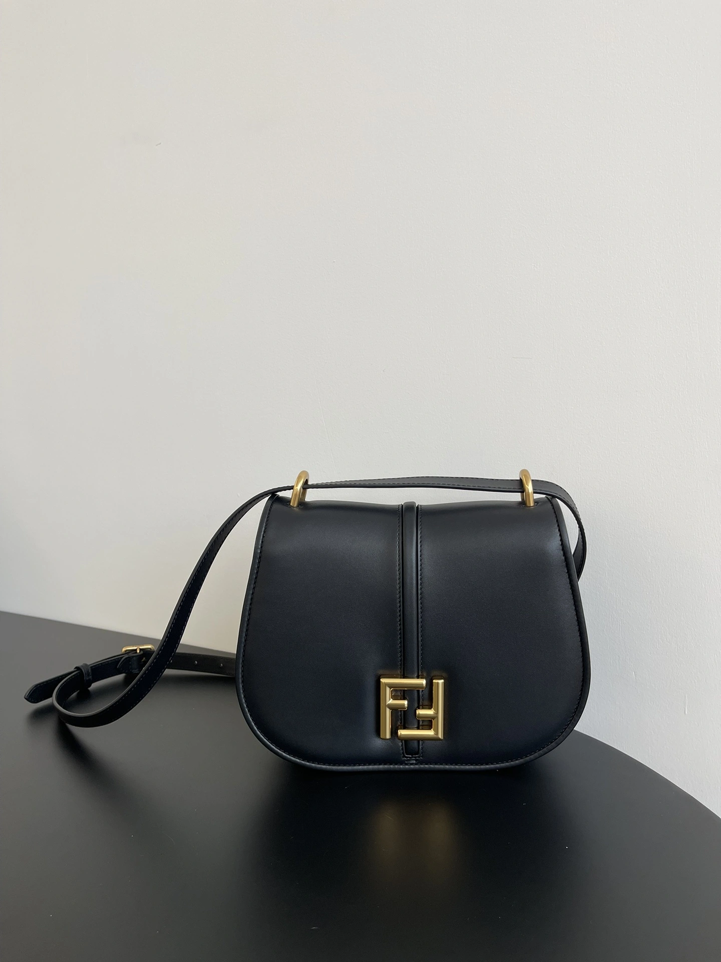 Fendi Satchel Bags Practical 69832