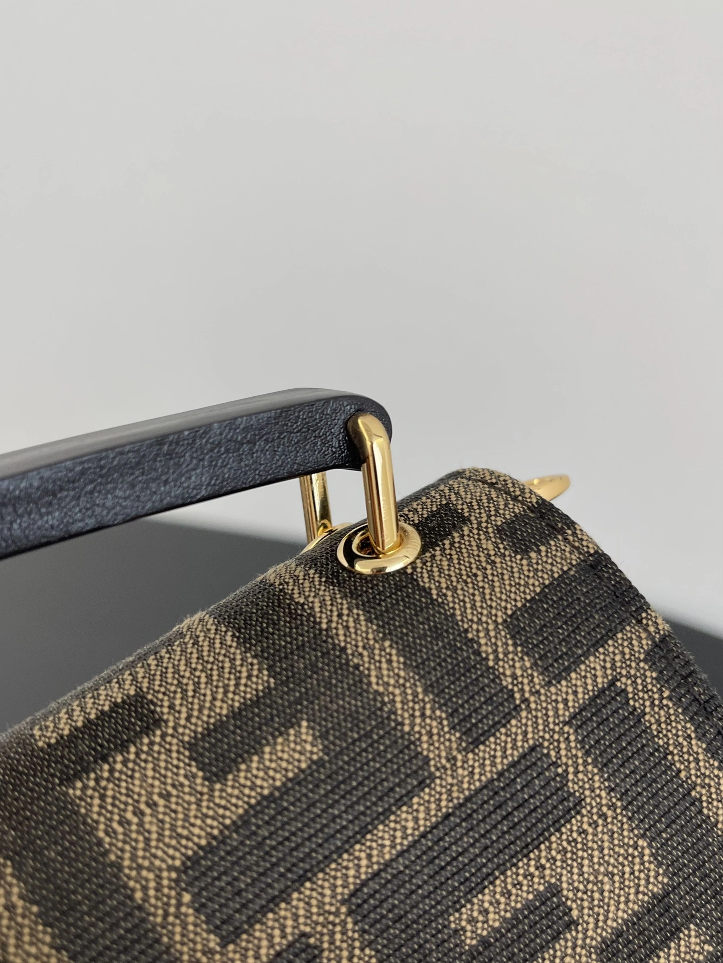 Comfortable Fendi Satchel Bags 69828